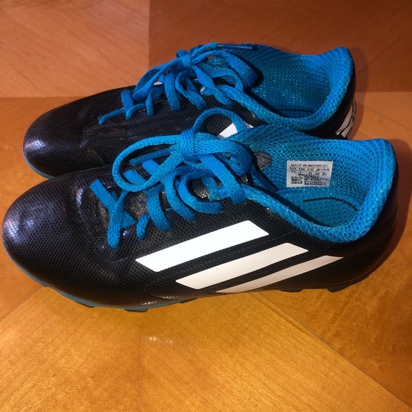 Kids Adidas Cleats - Picture 2 of 3